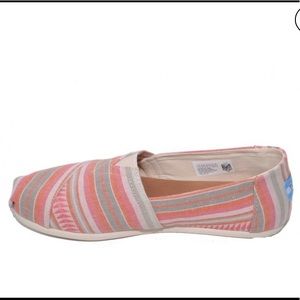 bobs by toms
